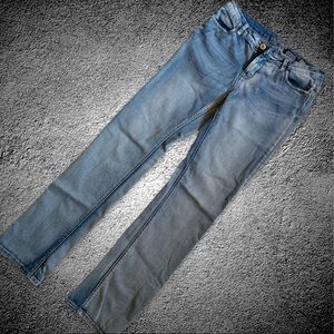 Women’s Buffalo Misha mid-rise jeans. Straight leg. Size 6.